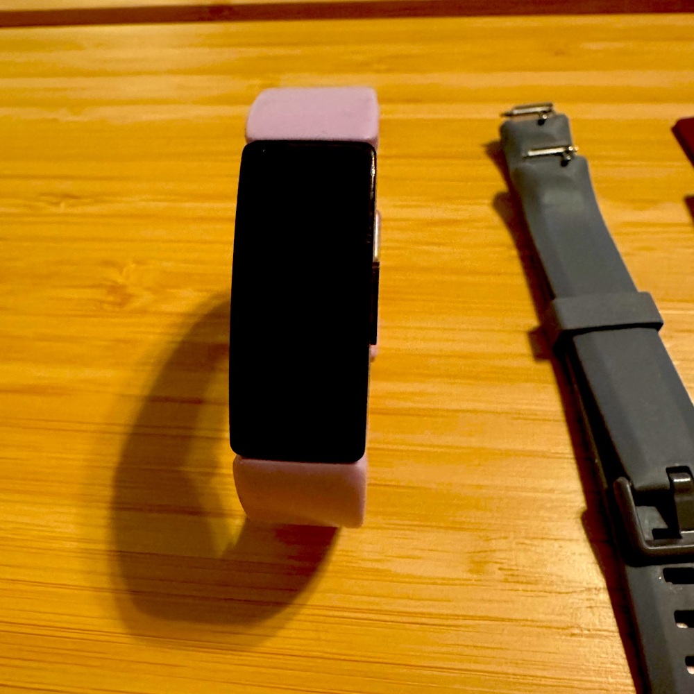 Fitbit Inspire 2 EUC with bundle of silicon bands
